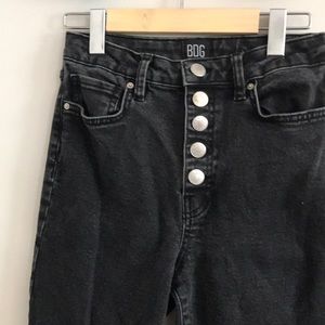 🔥URBAN OUTFITTERS BDG HIGH WAISTED JEANS.